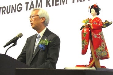Ông Takiguchi Toshio – Giám đốc công ty Canon Medical Systems: “Đây là con búp bê truyền thống của Nhật Bản, rất phù hợp với vẻ đẹp của Trung tâm kiểm tra sức khỏe Chợ Rẫy Việt Nhật – HECI